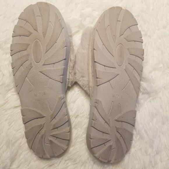 FRENCH CONNECTION fuzzy slides size M 7/8 - Picture 4 of 8